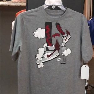 Nike grey t-shirt
